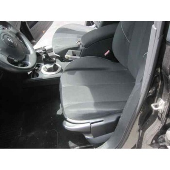 renault megane ii berlina 5p del año 1950