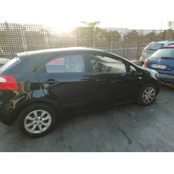 kia rio del año 2012