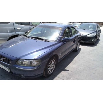 volvo s60 berlina del año 2001