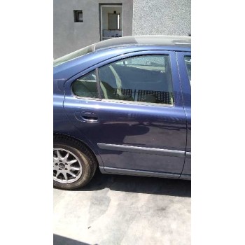 volvo s60 berlina del año 2001