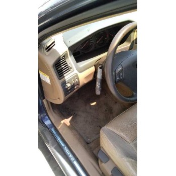 volvo s60 berlina del año 2001