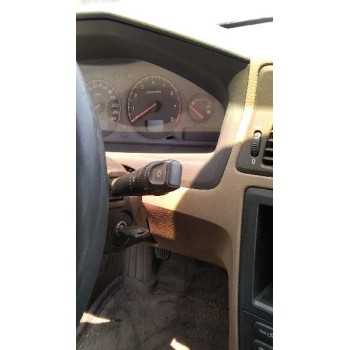 volvo s60 berlina del año 2001