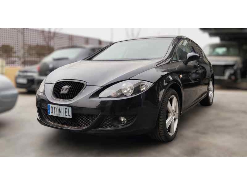 SEAT LEON (1P1)