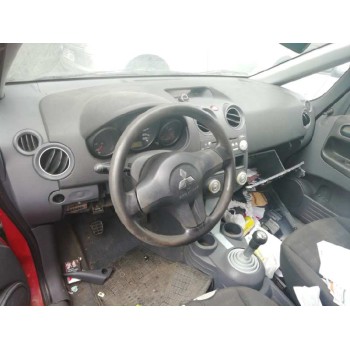 mitsubishi colt berlina 3 (cz) del año 2006