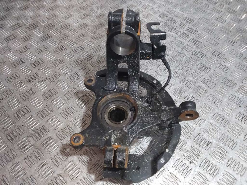 Recambio de mangueta delantera derecha para renault megane iv grandtour limited referencia OEM IAM   