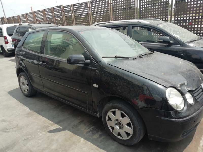 VOLKSWAGEN POLO (9N1)