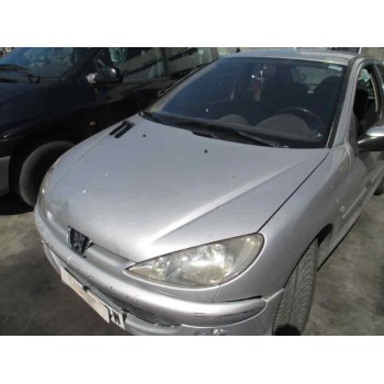 peugeot 206 berlina del año 2002
