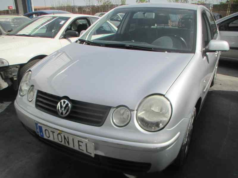 VOLKSWAGEN POLO (9N1)