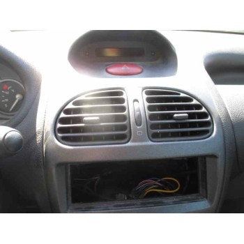 peugeot 206 berlina del año 2002