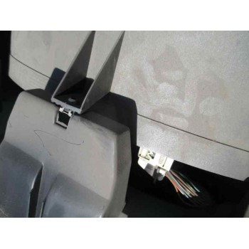 peugeot 206 berlina del año 2002