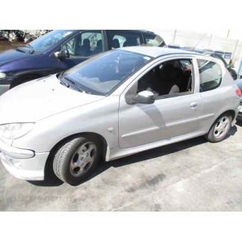 peugeot 206 berlina del año 2002