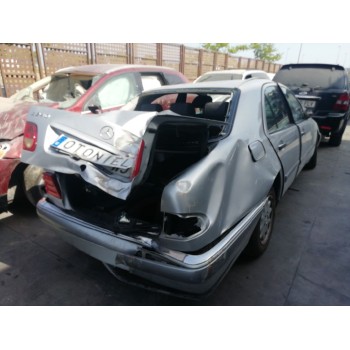 mercedes-benz clase e (w210) berlina del año 1998