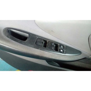 nissan primera berlina (p12) del año 2002