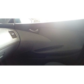 nissan primera berlina (p12) del año 2002