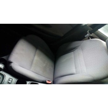 nissan primera berlina (p12) del año 2002