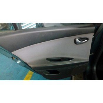 nissan primera berlina (p12) del año 2002