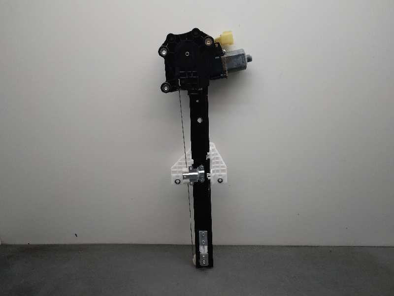 Recambio de elevalunas trasero derecho para ford s-max titanium referencia OEM IAM CM093150A 0130822734 6 PINES