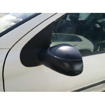 peugeot 206 berlina del año 2002