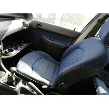 peugeot 206 berlina del año 2002