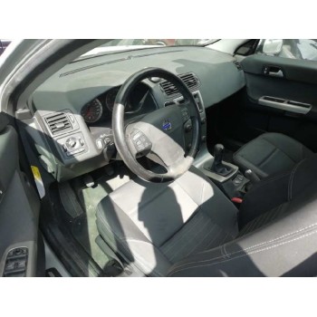 volvo s40 berlina del año 2005