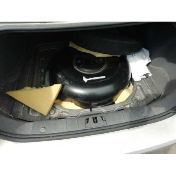 volvo s40 berlina del año 2005