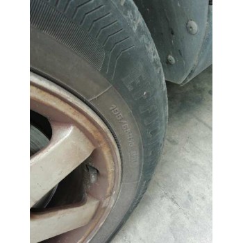 volvo s40 berlina del año 2005