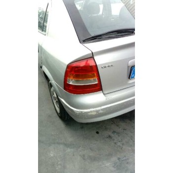 opel astra g berlina del año 2001