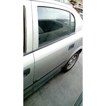 opel astra g berlina del año 2001