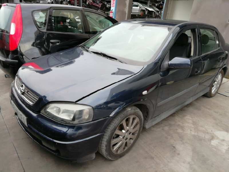 opel astra g berlina del año 2002