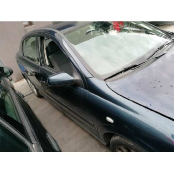 opel astra g berlina del año 2002