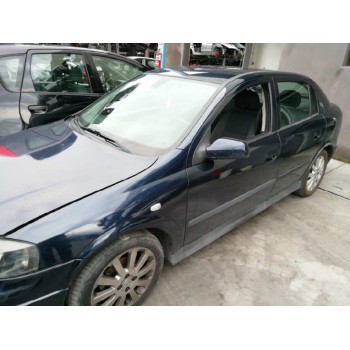 opel astra g berlina del año 2002