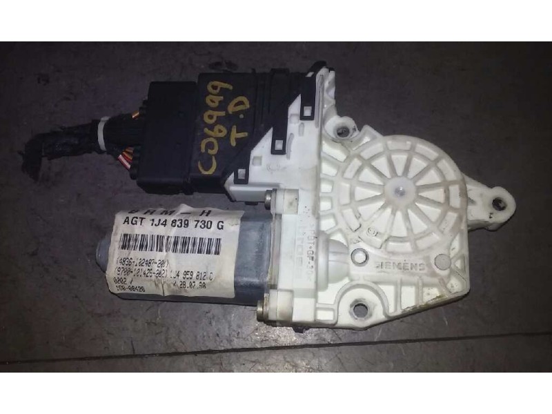 Recambio de motor elevalunas trasero derecho para volkswagen golf iv berlina (1j1) básico referencia OEM IAM 1J4839730G  