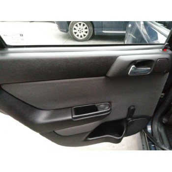 opel astra g berlina del año 2002