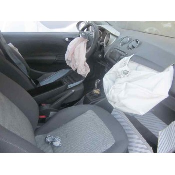 seat ibiza (6j5) del año 2008