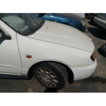 nissan primera berlina (p11) del año 2001