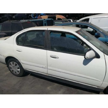 nissan primera berlina (p11) del año 2001