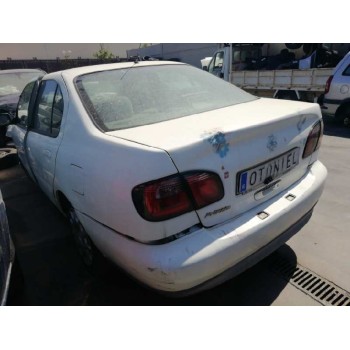 nissan primera berlina (p11) del año 2001