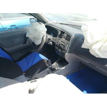 nissan primera berlina (p11) del año 2001