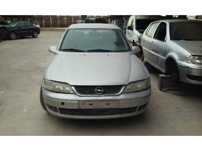 OPEL VECTRA B BERLINA