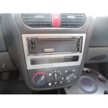 opel corsa c del año 2001