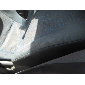 opel corsa c del año 2001