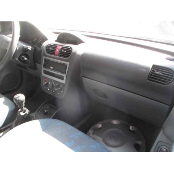 opel corsa c del año 2001
