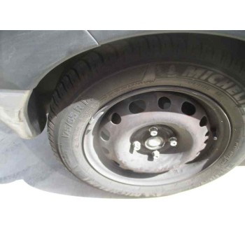 opel corsa c del año 2001