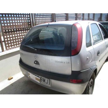 opel corsa c del año 2001