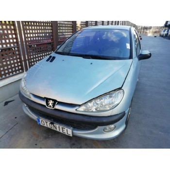 PEUGEOT 206 BERLINA