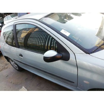 peugeot 206 berlina del año 2002