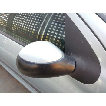 peugeot 206 berlina del año 2002