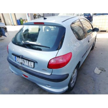 peugeot 206 berlina del año 2002