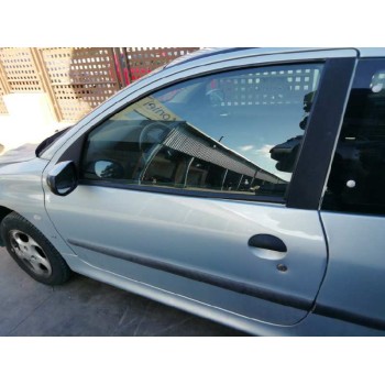 peugeot 206 berlina del año 2002