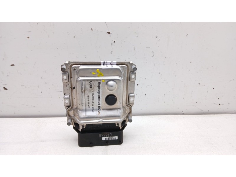 Recambio de centralita motor uce para kia cee´d sw (ed) 1.6 referencia OEM IAM 391052b900  